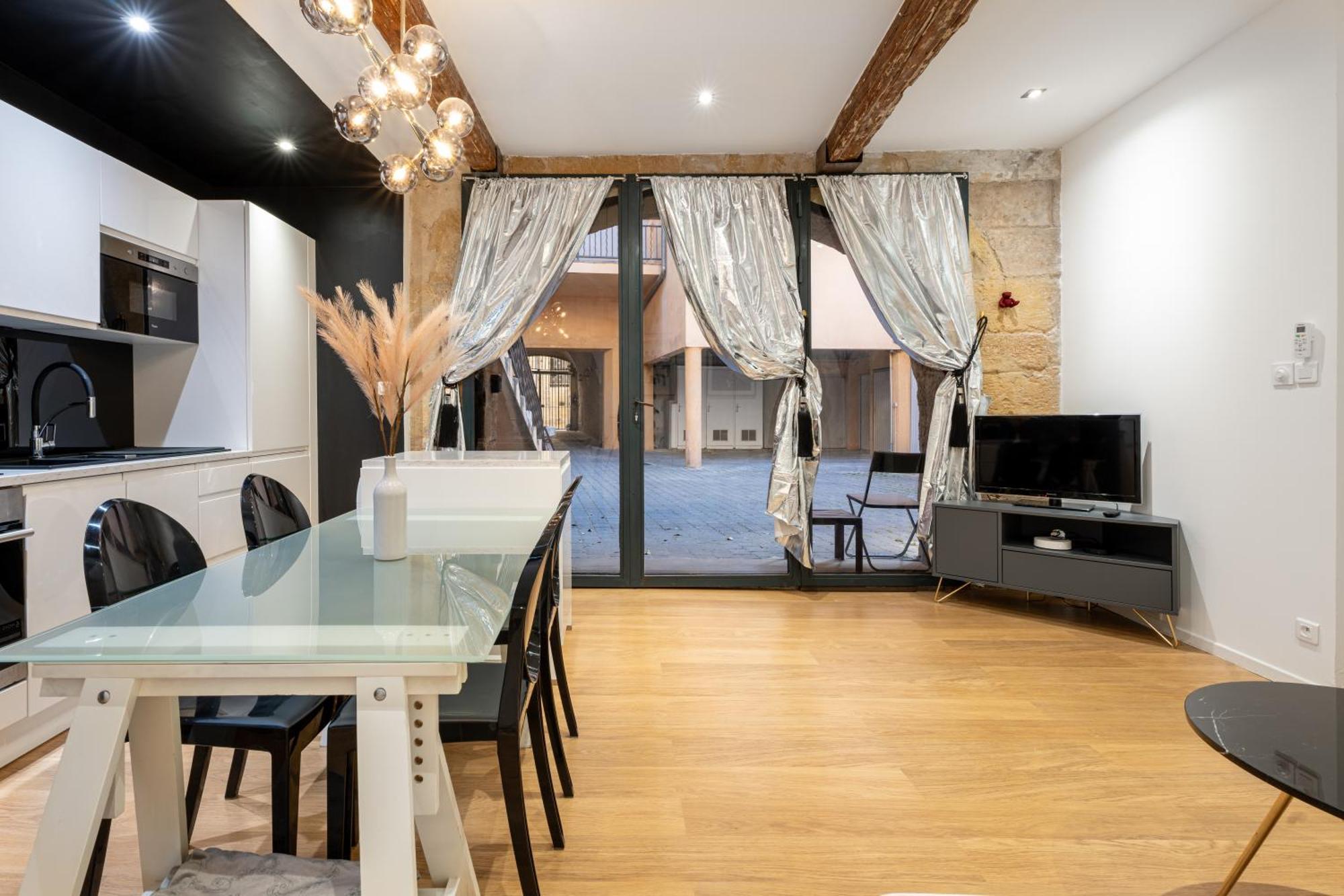 Le Yona Mirabeau - Appartement T3 Atypique Situe Dans Le Centre Ville Historique - Proche Rotonde Aix-en-Provence Esterno foto