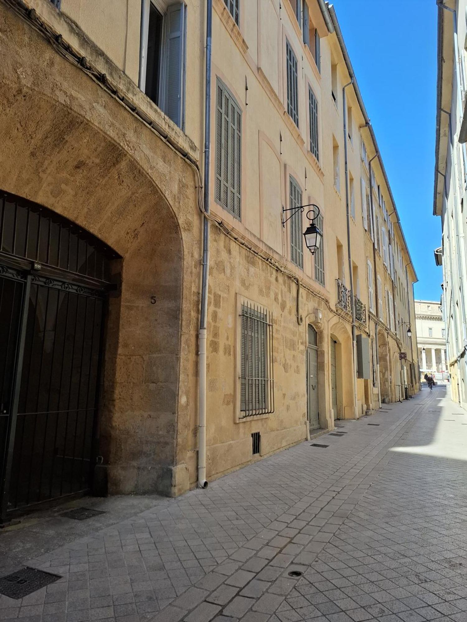 Le Yona Mirabeau - Appartement T3 Atypique Situe Dans Le Centre Ville Historique - Proche Rotonde Aix-en-Provence Esterno foto
